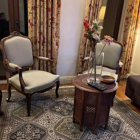Dila Suits Istanbul